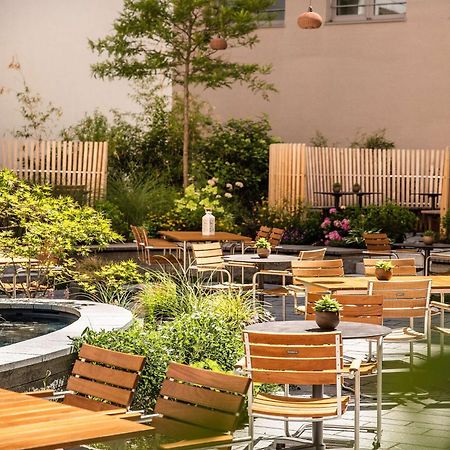 Hilton Garden Inn Mannheim Bagian luar foto