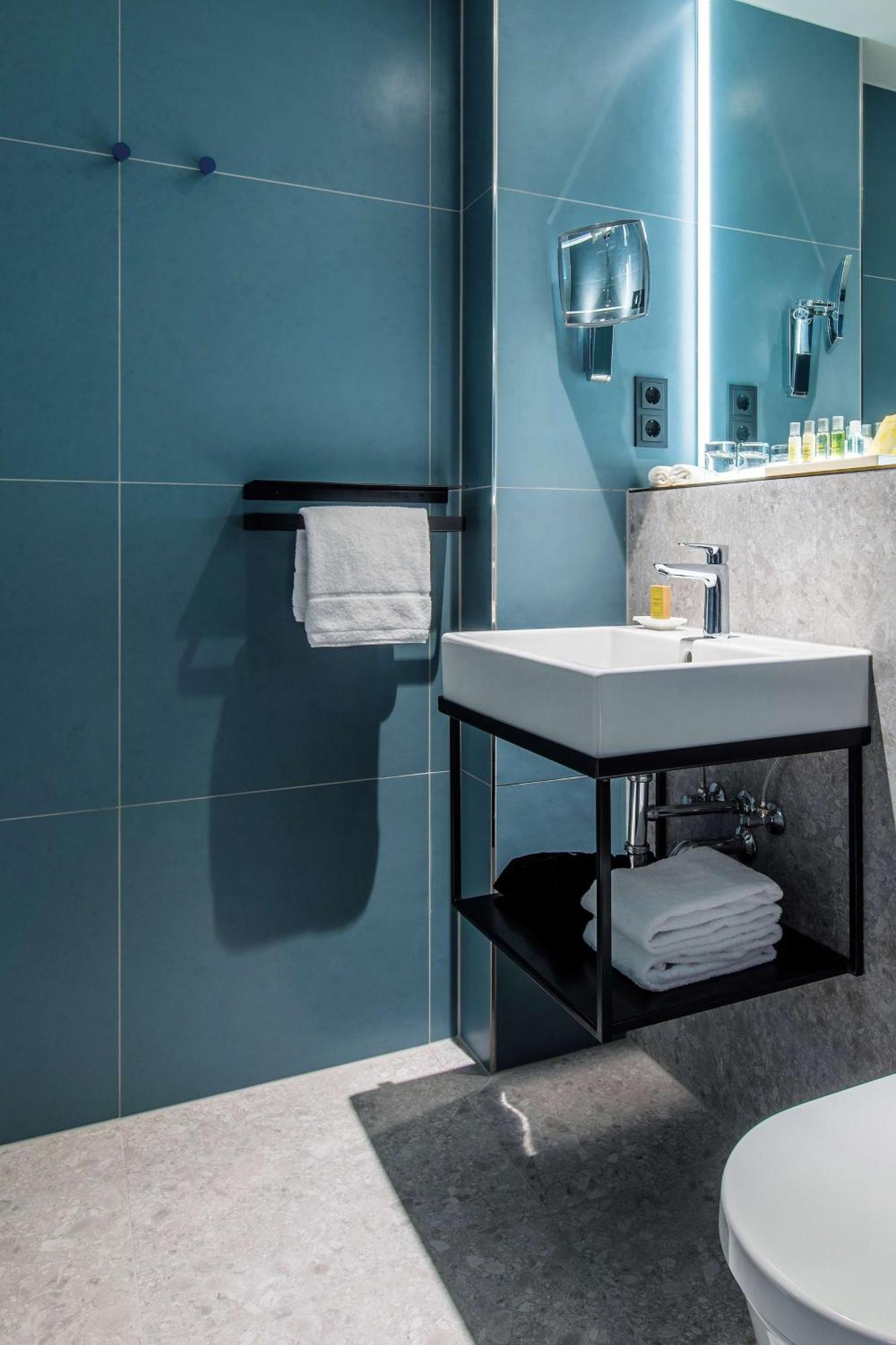 Hilton Garden Inn Mannheim Bagian luar foto