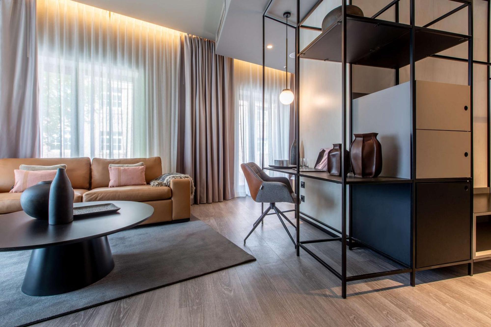 Hilton Garden Inn Mannheim Bagian luar foto