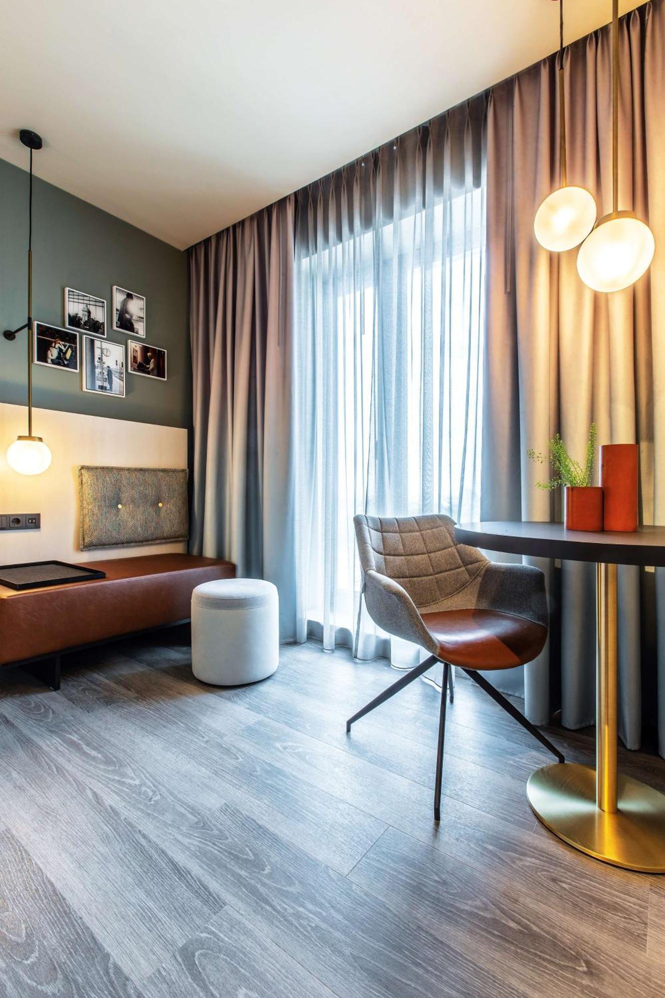 Hilton Garden Inn Mannheim Bagian luar foto